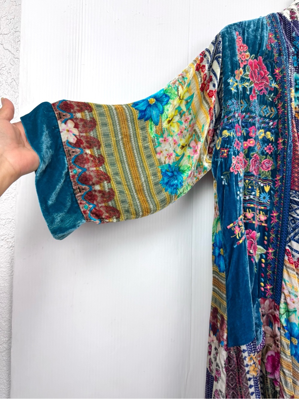 Johnny Was Biza Printed Velvet embroidered Kimono Jacket Medium - Picture 12 of 16